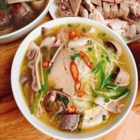 Bún lòng (杂碎粉)